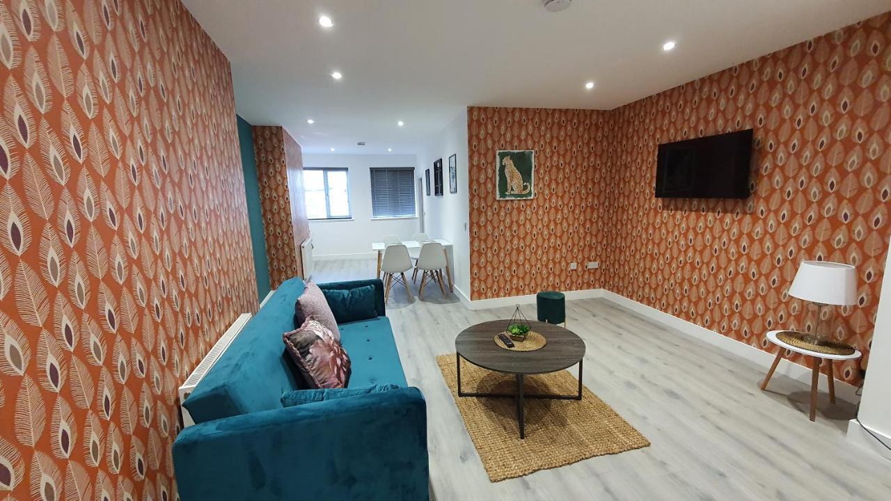 Rest & Recharge At The Station Apartments Manchester Eksteriør bilde